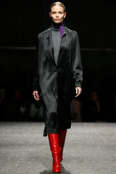 Look 1